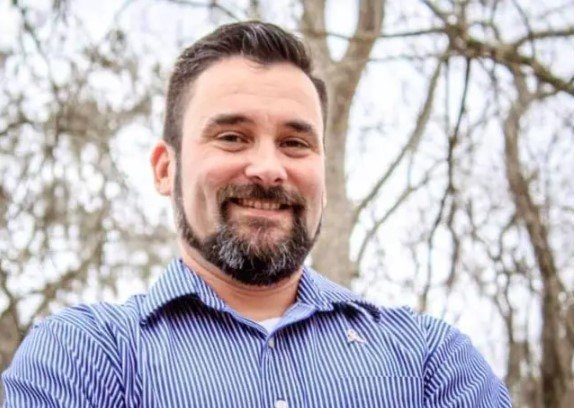 Congressional candidate Matt Berg is running in Texas’ 22nd District. Berg said he was discharged from the military in 2009 after getting into a fight at a bar. He claims he has learned from the errors of his past.